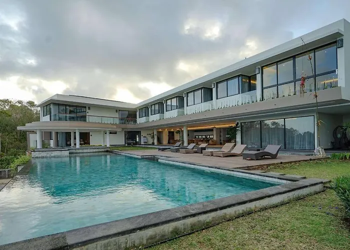 Grand Uluwatu